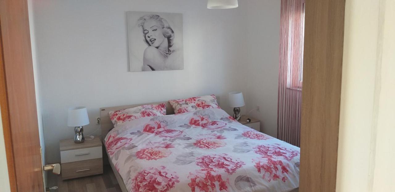 ורסי Apartman Zvoncica מראה חיצוני תמונה